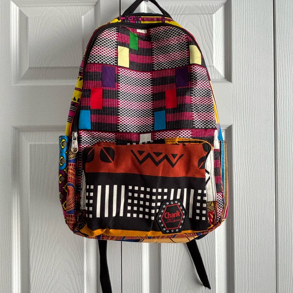 Geometric Backpack - Picture 11 of 11